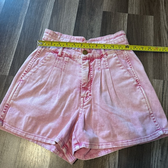 Feherty pink high waisted shorts - Picture 3 of 10